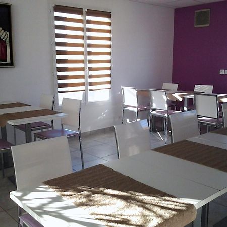 Kyriad Perpignan Sud Étterem fotó